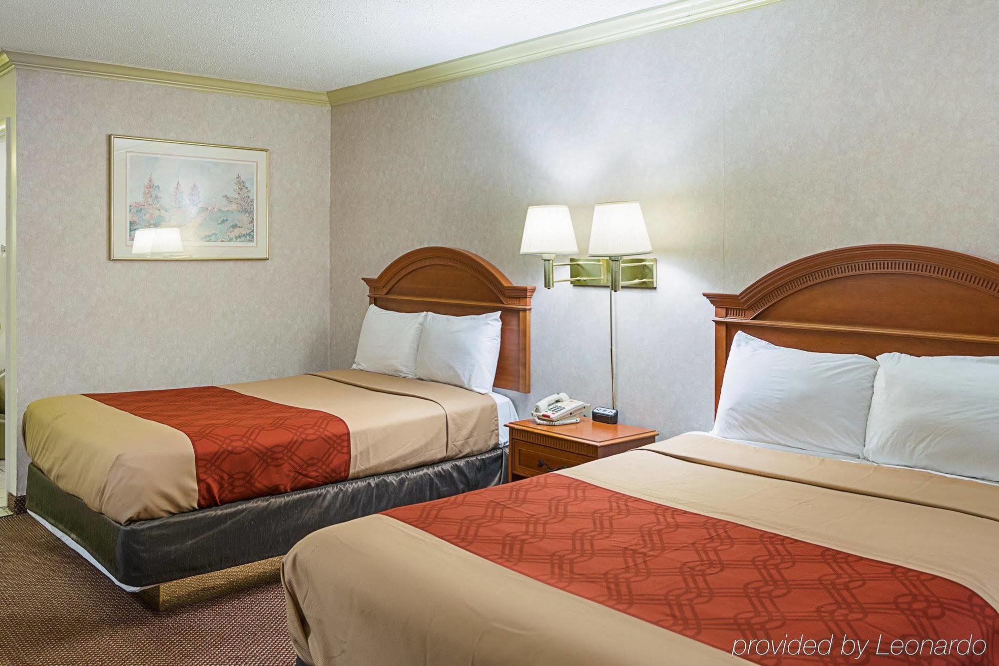 Travel Inn New Castle Airport מראה חיצוני תמונה