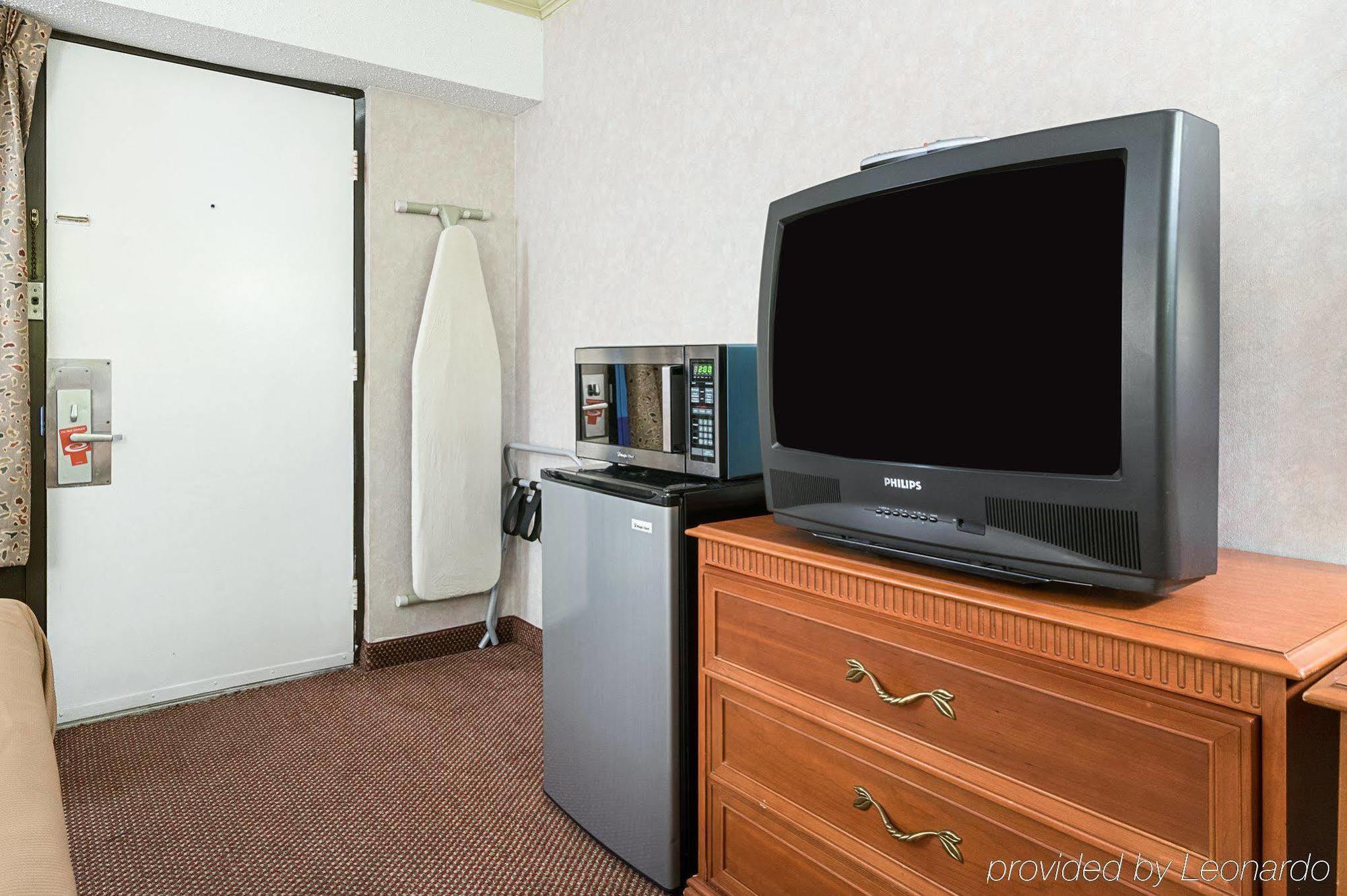 Travel Inn New Castle Airport מראה חיצוני תמונה