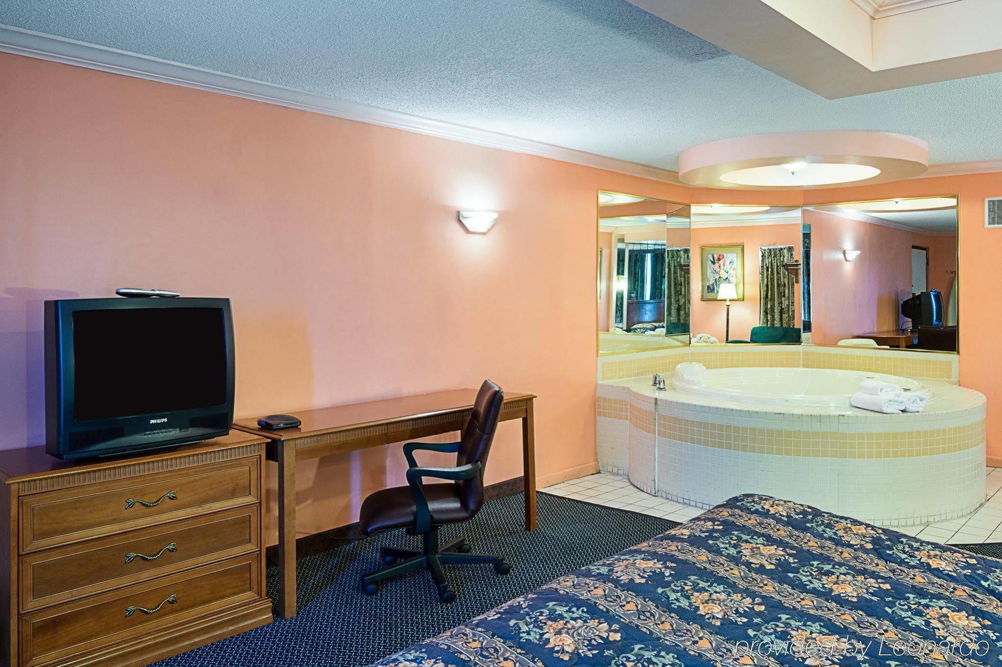 Travel Inn New Castle Airport מראה חיצוני תמונה